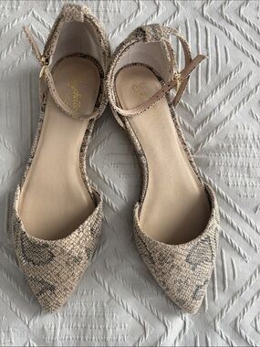 Seychelles Beige Snake-Print Pointed Toe Ankle-Strap Flats